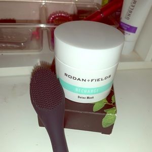 Rodan+Fields recharge mask